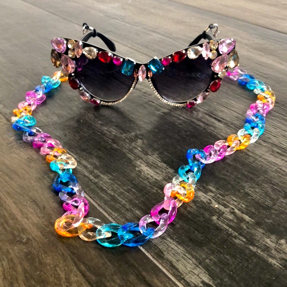 NWOT embellished sunglasses